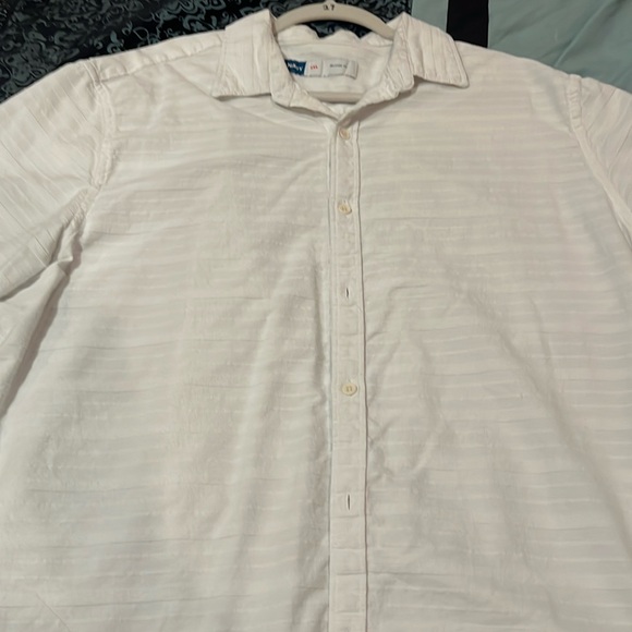 Old Navy casual button down shirt. XXL excellent condition - Picture 3 of 8